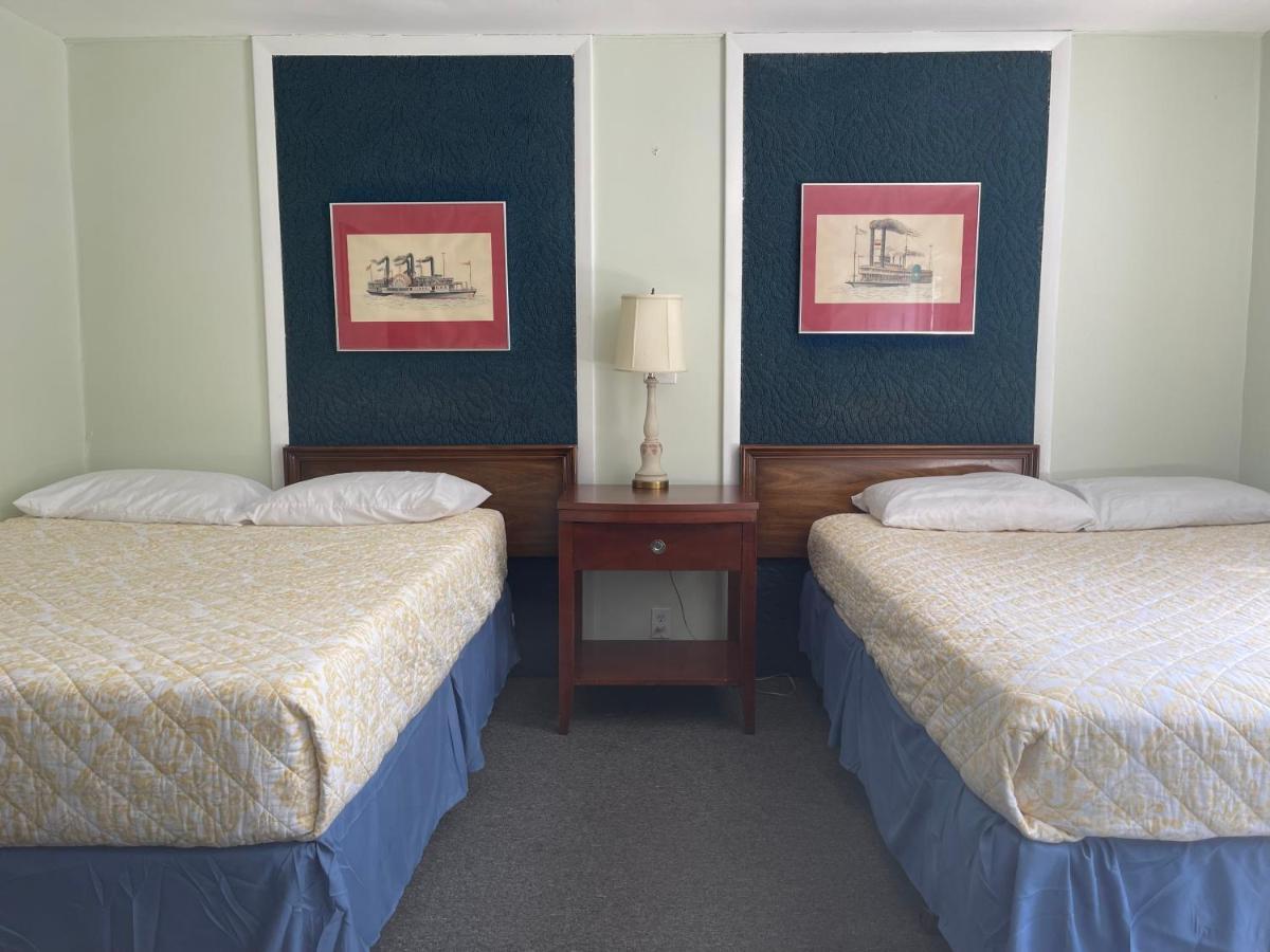 La Plaza Del Sol Motel Mashpee Eksteriør bilde