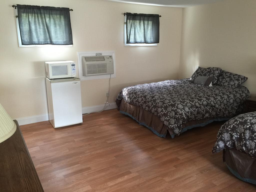 La Plaza Del Sol Motel Mashpee Eksteriør bilde