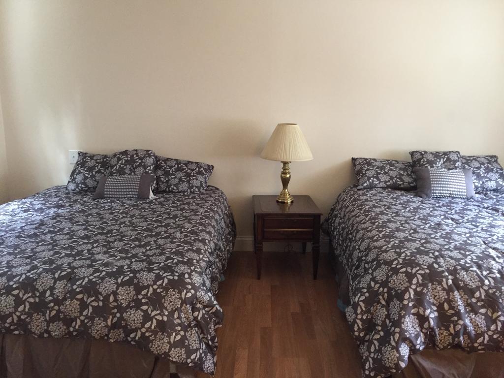La Plaza Del Sol Motel Mashpee Eksteriør bilde